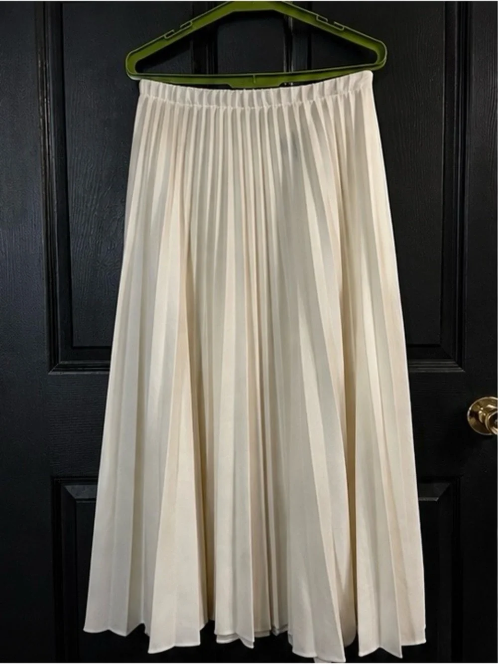 Vintage Vicki Wayne’s Cream Pleated Midi Skirt 10P Made in USA